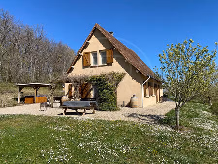 maison périgourdine avec piscine