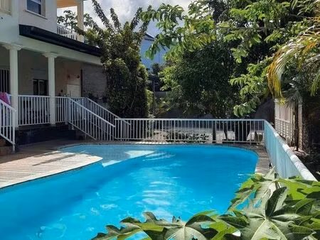 vente maison 6 pièces 196 m² sainte-suzanne (97441)