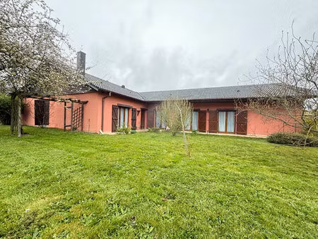 maison de plain-pied 203 m²