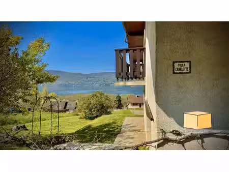 villa 6 pièces 166m² avec magnifique vue sur le lac du bourget