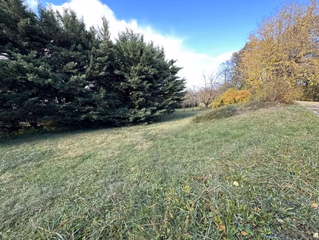 terrain de 1680 m2 a gresy sur aix
