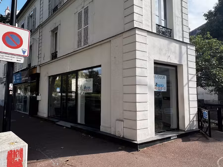 saint maur créteil - boutique sur axe - emplacement no1