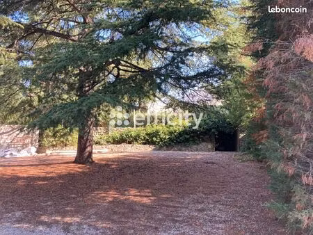 terrain 1 234 m² marseille