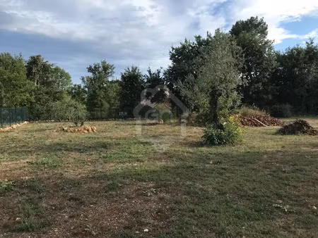 vente terrain 1013 m² à callian (83440)  199 000 €