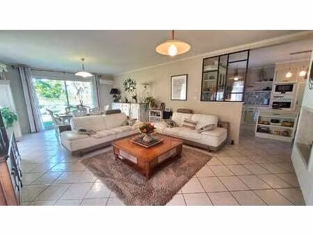 vente maison à commequiers (85220) : à vendre / 180m² commequiers