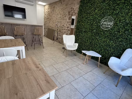 local commercial le plan de grasse