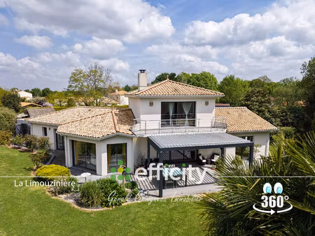 maison 6 pièces - 177 m²