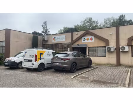 location commerce 223 m² à avignon (84000)