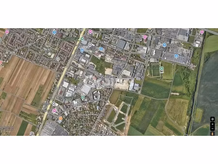 local d'activité de 640m2 sect a vendre