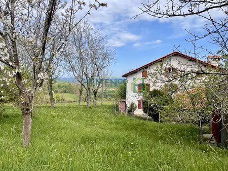 authenticité  charme et potentiel sur un vaste domaine de pl