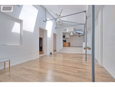 toulon aguillon loft de 260m2 avec grand garage