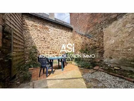 vente maison à courcité (53700) : à vendre / 107m² courcité