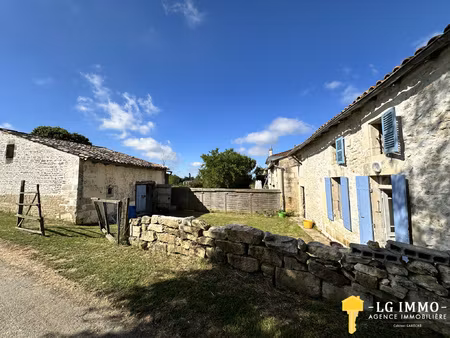 ferme en pierres à rénover  terrain 2469 m2