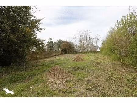 vente terrain 606 m² saint-cyr-sur-loire (37540)