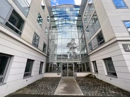 location bureau 160 m² à limonest (69760)