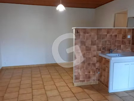 location maison 3 pièces 56 m² à grues (85580)  560 €
