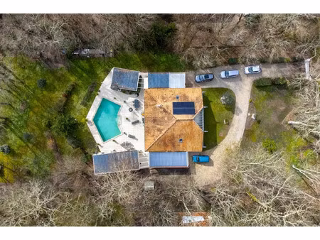 vente maison 9 pièces 200 m² à saint-sulpice-et-cameyrac (33450)  749 000 €