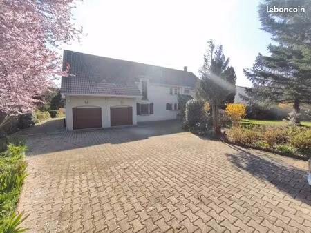 maison 10 pièces 308 m²