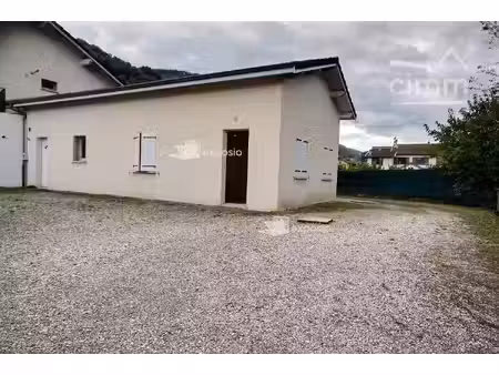 local commercial