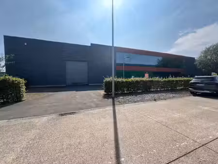 te huur magazijnruimte met kantoor te dessel