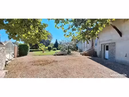 propriété 6 pièces 292 m²