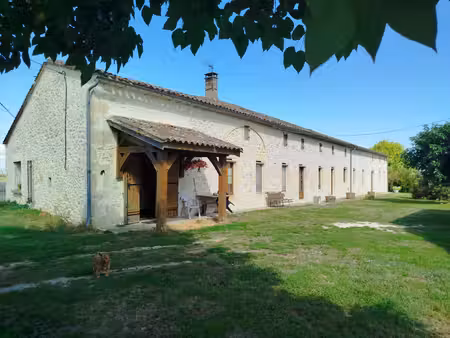 belle longère en pierre du xixème siècle de 240 m2 sur une p