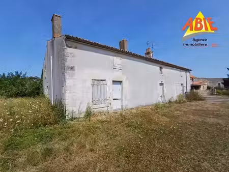 maison en pierre à rénover à saint martin de fraigneau
