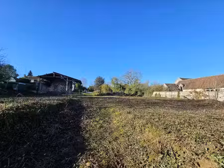 terrain à 35 minutes à l’est de montereau