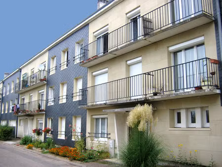 location appartement 4 pièces 68 m² à salbris (41300)