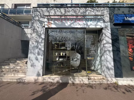 local commercial le perreux sur marne 4 pièce(s) 68 m2