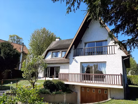 vente maison 8 pièces 236 m² à vaucresson (92420)  1 450 000 €
