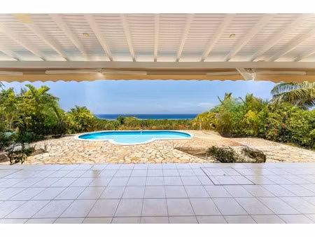 vente maison 4 pièces 138 m² à grand bourg (97112)  636 000 €