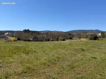 terrain 1 860 m² lablachere