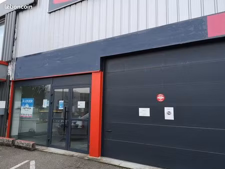 local commercial 190 m²