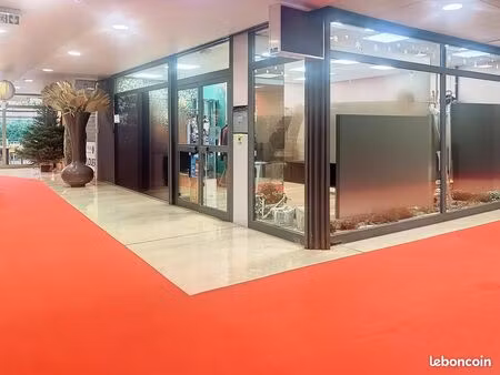 local commercial 103 m² mougins