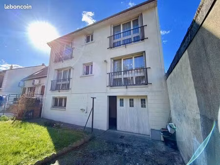 maison 6 pièces 161 m²