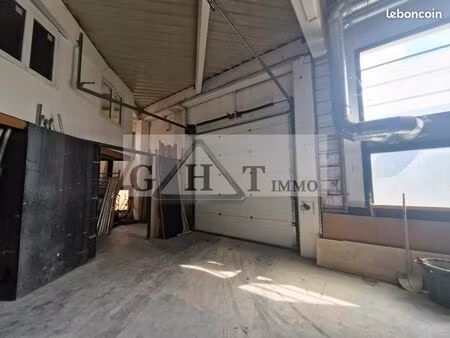 local bureaux 580 m²