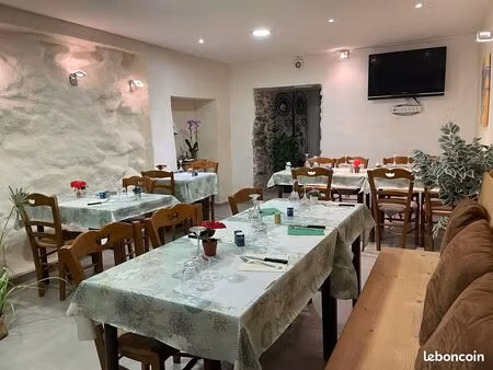 restaurant avec licence iv à vendre