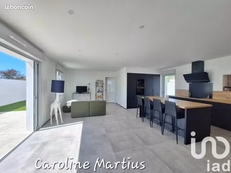 propriété 4 pièces 100 m²