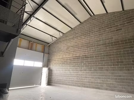 local 171 m² quessoy