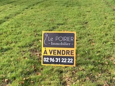 terrain 2200 m² pledeliac