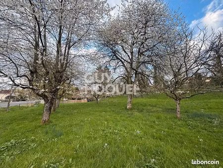 terrain 1800 m² burgille