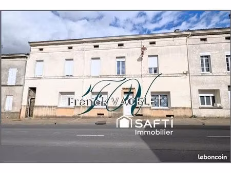 immeuble 263 m² lamothe-landerron