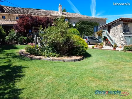 maison 8 pièces 200 m²