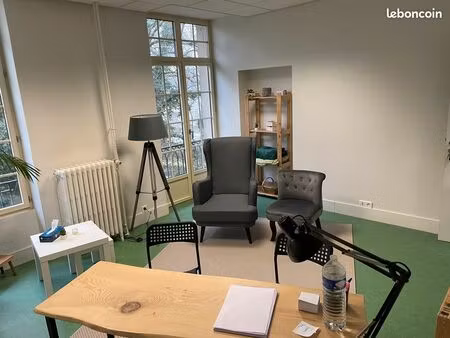 loue locaux professionnel bureaux et salles de formation   séminaires