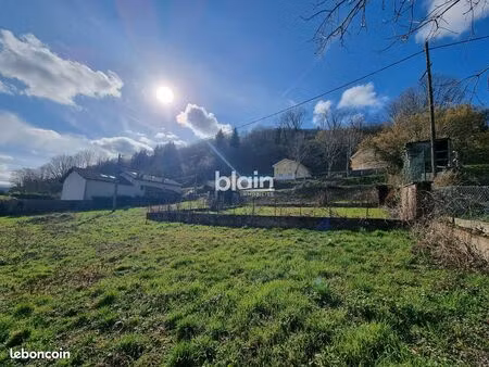 terrain 836 m² chirens