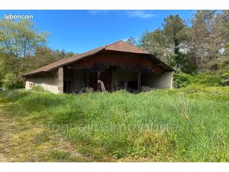 grange 1 pièce 500 m²