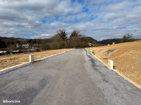 terrain 320 m² chenieres