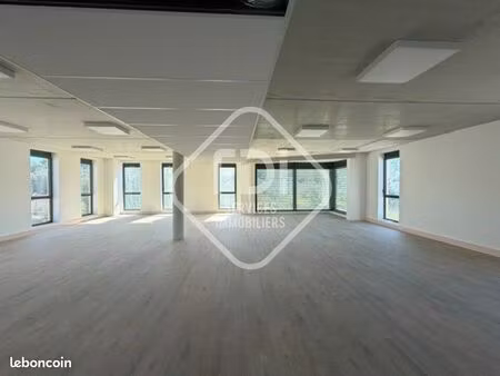bureaux 205 m² vendargues
