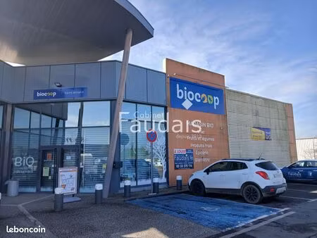 local commercial 670 m² saint-amand-villages